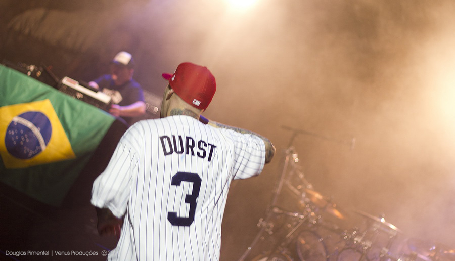 Limp Bizkit ao vivo na Via Funchal, Brasil, 2011.
