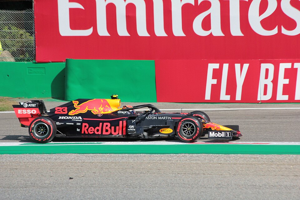 Alexander Albon durante le qualifiche del Gran Premio d'Italia 2019