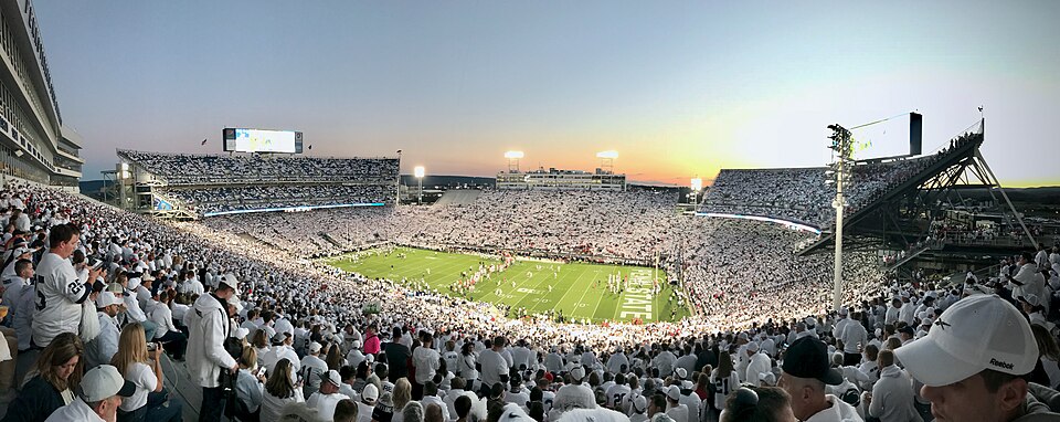 Rocco Becht Throws Four Touchdowns as Penn State Blanks Marshall 45-0