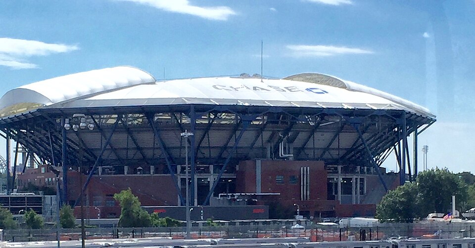 Arthur Ashe Stadium with retractible roof, 2016