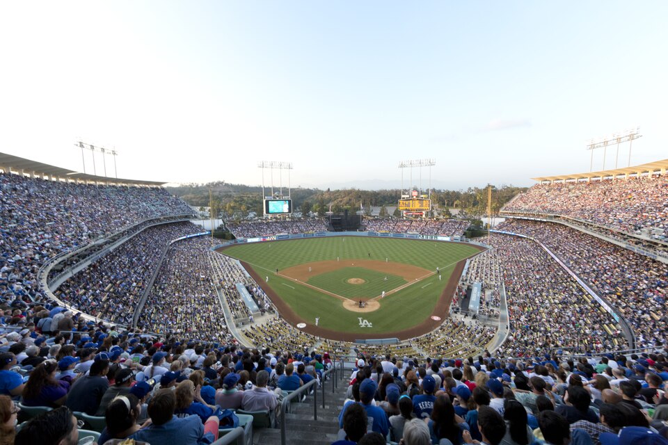 Dodgers Call Up Top Prospect Josue De Paula as Ohtani Deals with Injury