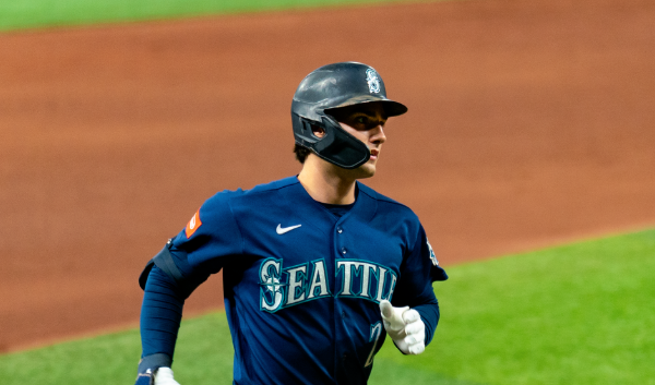 Mariners Dominate A's with 19-1 Victory
