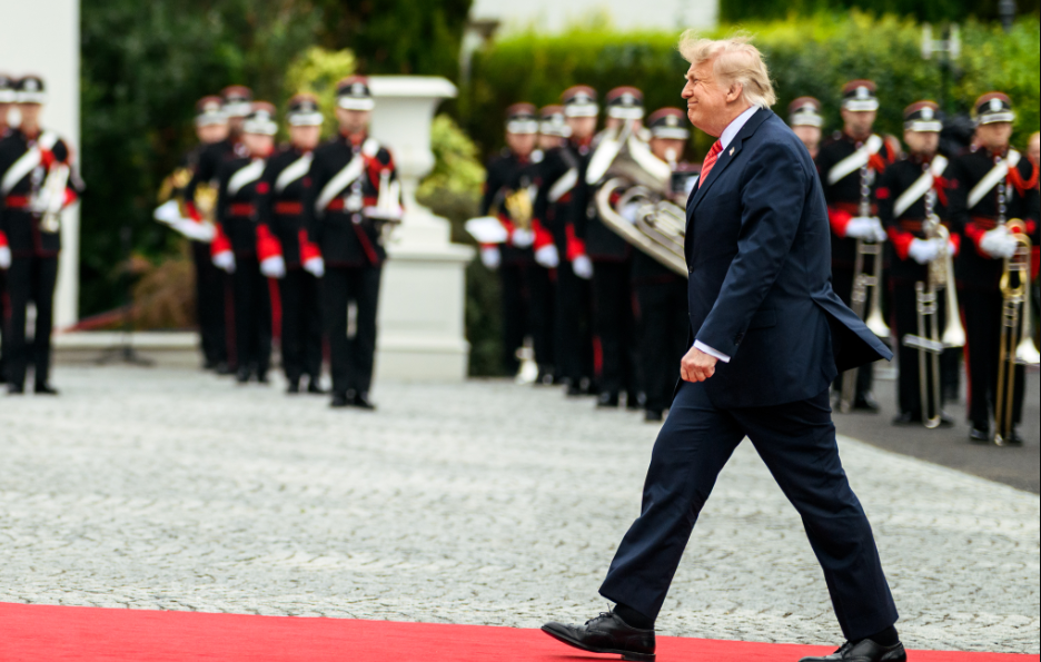 Trump Stock Sales Draw Attention as Trump-Linked Firm Files Embezzlement Lawsuit