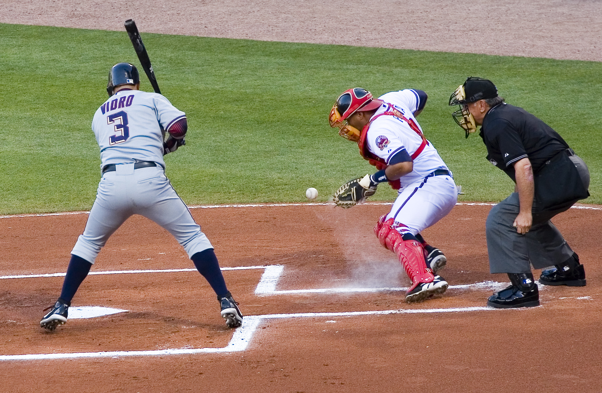 Braves Edge Dodgers in NLDS Game 2 Behind Kerr and Harris