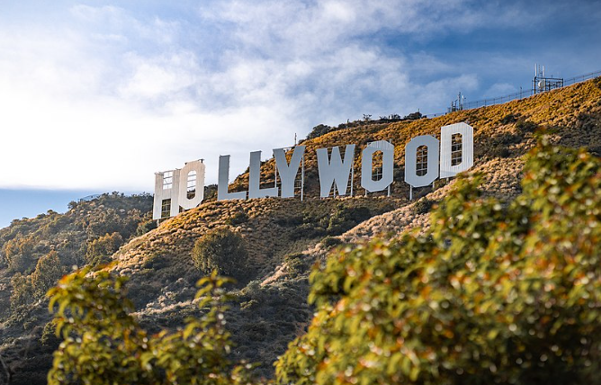 AI, Crowdfunding and Creators Are Reshaping Hollywood and Music