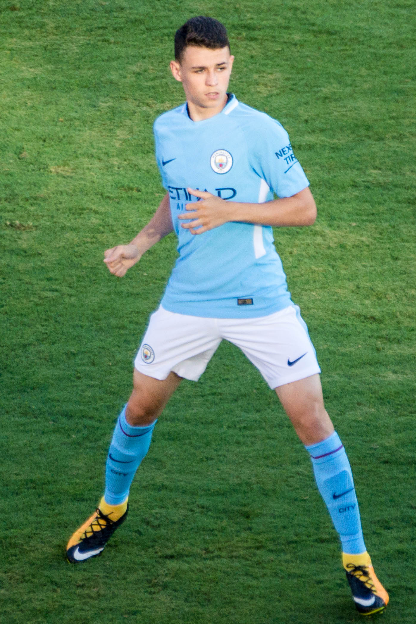 Phil Foden Hat-Trick Powers Manchester City to 5-1 Champions League Victory Over AEK Athens