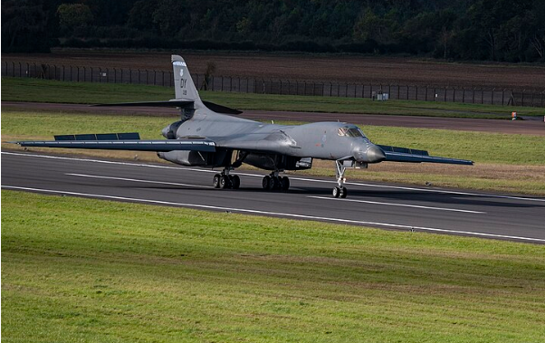 UK Police Re-Arrest Two Men Suspected of Assisting Iranian Intelligence Near RAF Fairford