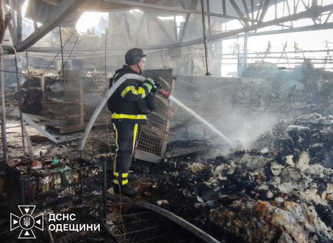 Russian Missile Strikes Hit Kyiv Hours After Putin Agrees to Resume Ukraine Peace Talks