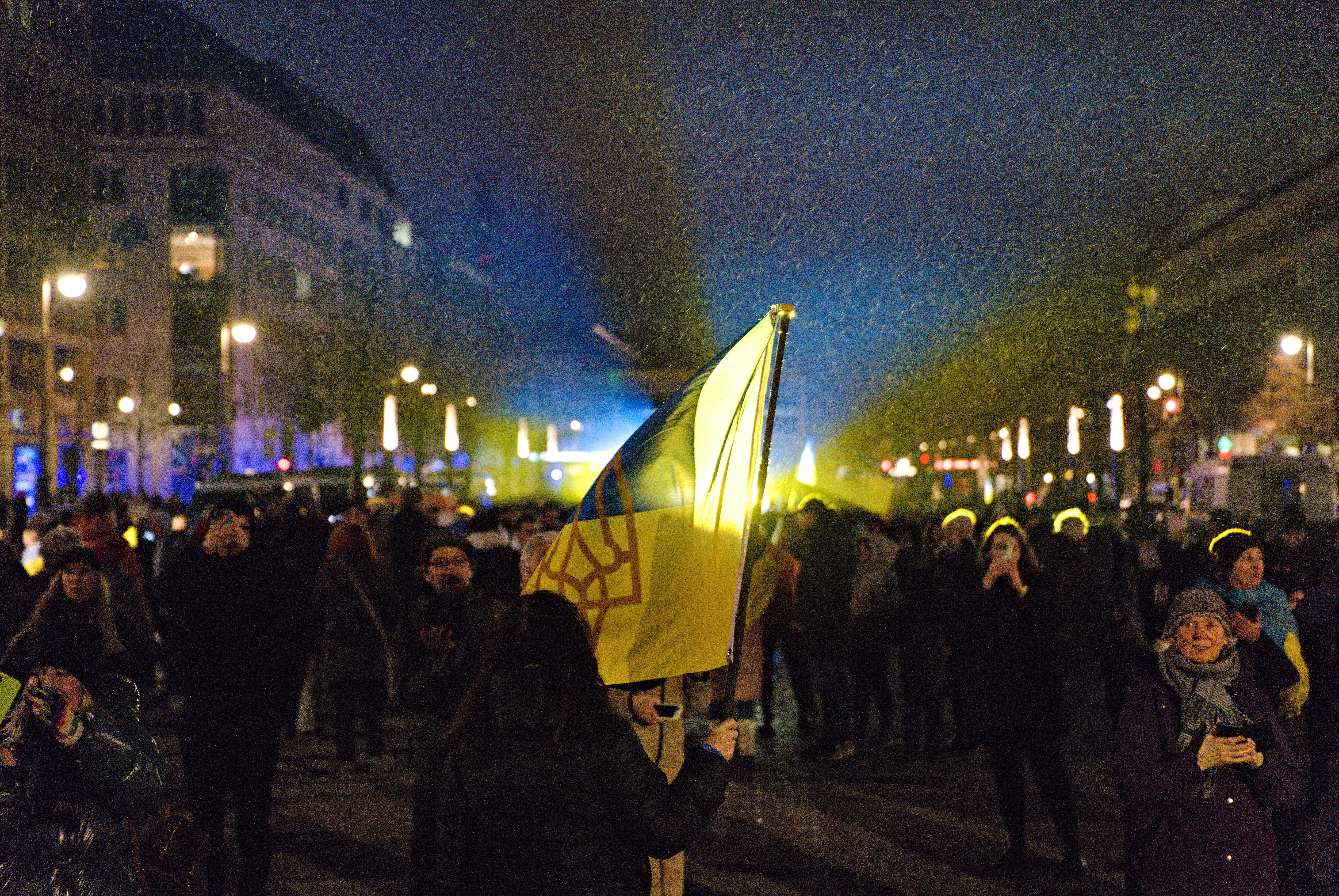 France Protests Draw 410,000 as Clashes Erupt in Paris
