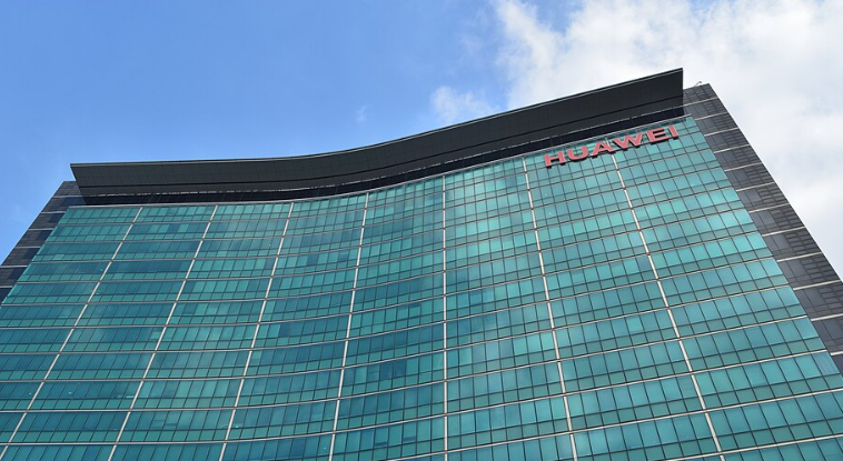 Huawei Begins Defense in U.S. Criminal Trial Over Fraud and Trade Secret Theft